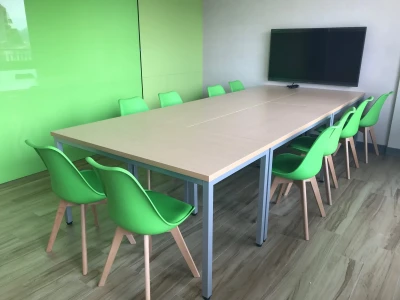 曉明女中討論桌