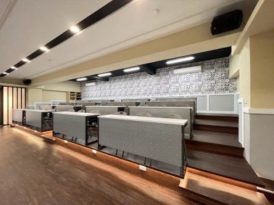 中興大學機械系-階梯教室桌椅