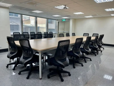 三信銀行資訊部-隔間OA會議桌椅